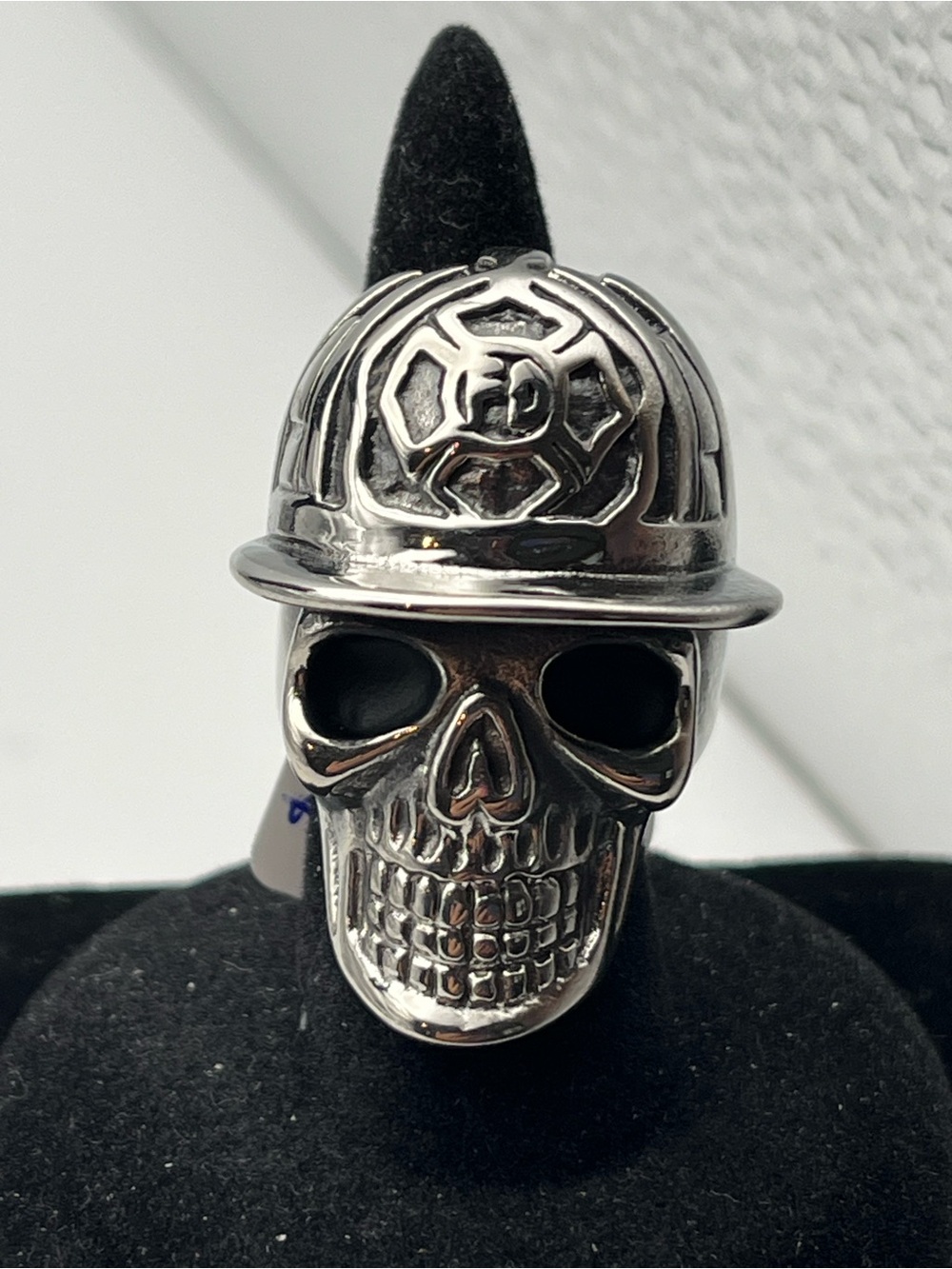 Stainless Steel Skull Ring with Firefighter Helmet - Black/Silver Size 9